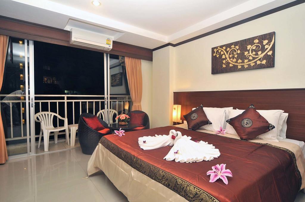 Sharaya Patong Hotel Exterior photo