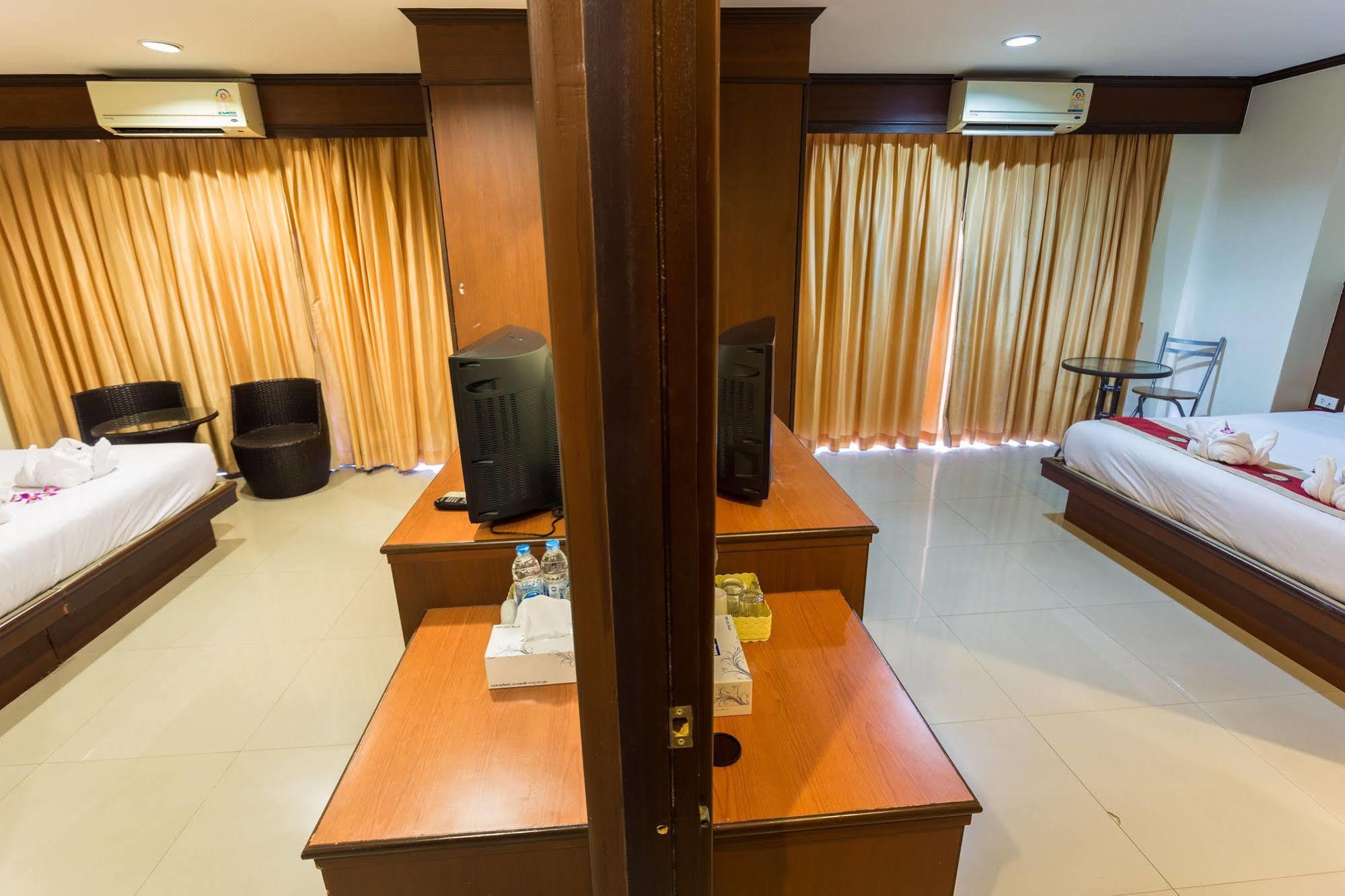 Sharaya Patong Hotel Exterior photo